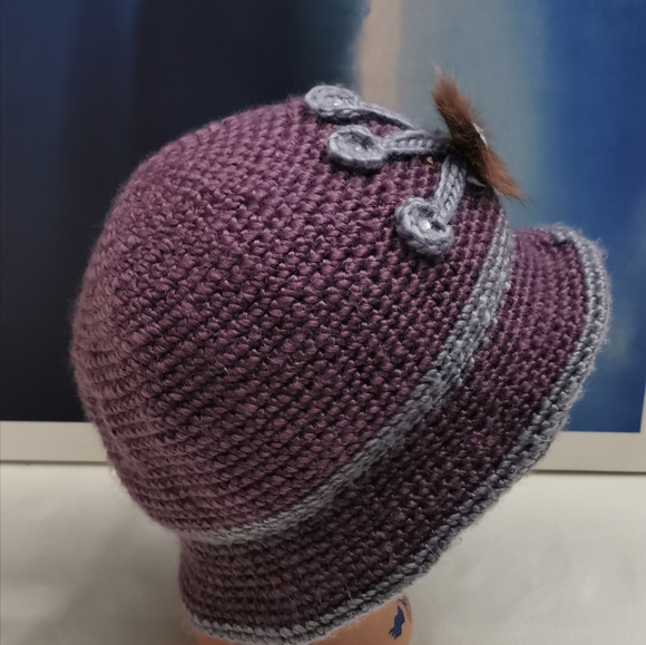 New, handmade hat - Picture 2 of 4